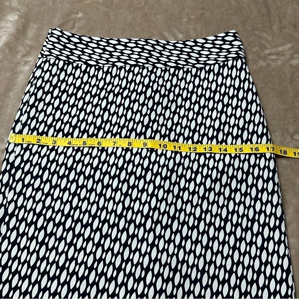 Banana Republic Sloan Pencil Skirt Blue White Geometric Career Business Size 2 - Picture 8 of 10